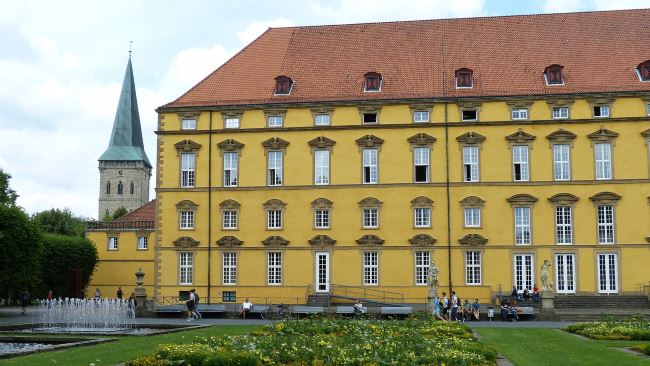 Detektei recherchiert rund um das Schloss in Osnabrück.