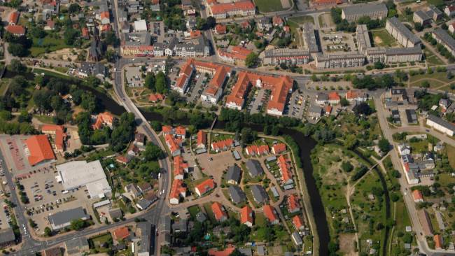 Detektive recherchieren am Einsatzort Torgelow.