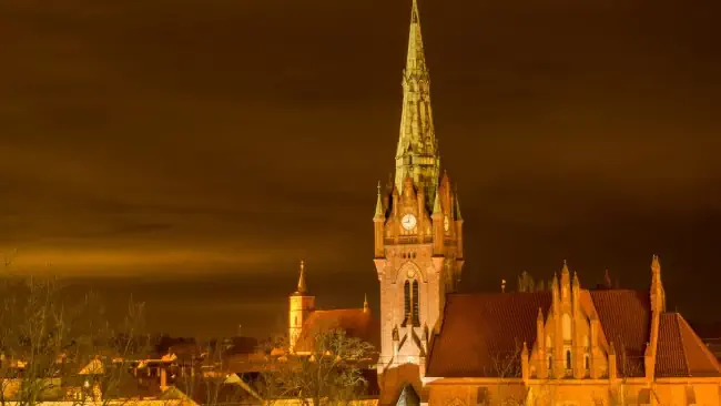 ConDetect Detektive sind Ihre zuverlässigen Ansprechparter für Bernau und Umgebung. Detektiv recherchiert rund um die Herz-Jesu-Kirche in Bernau.