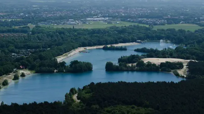 Detektive observieren am Dankern See in Haren.
