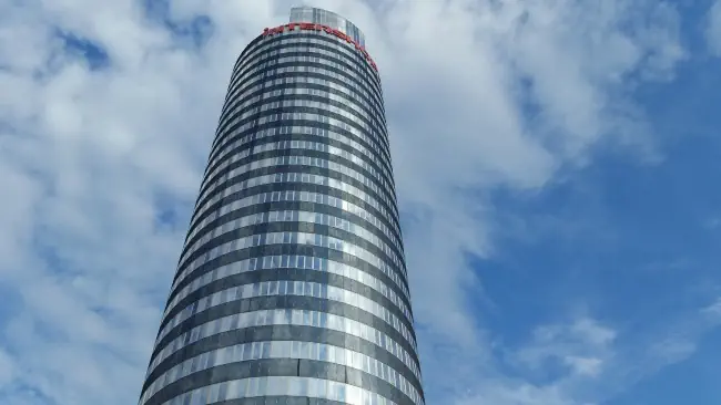 ConDetect Privatdetektive am Einsatzort Jena. Detektive ermitteln am Jentower in Jena.