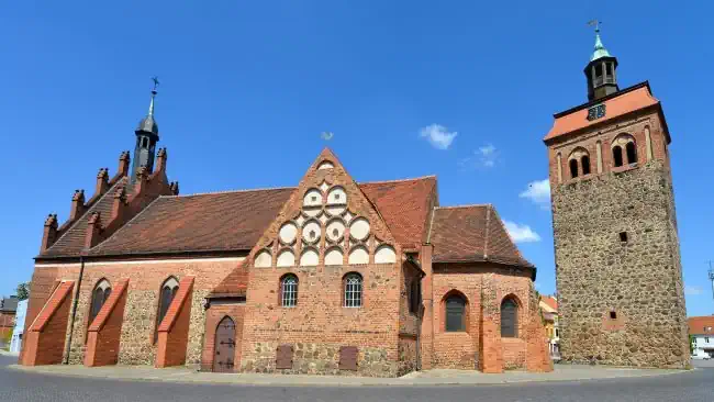 Detektive ermitteln am Einsatzort Luckenwalde.