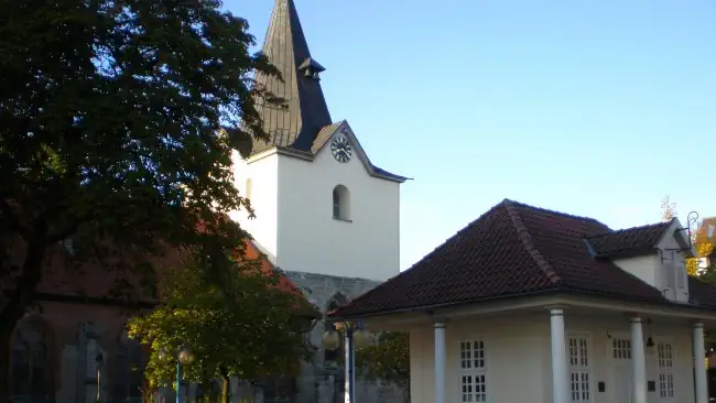Die Detektei ConDetect ermittelt am Einsatzort Neustadt. Detektive ermitteln in der Umgebung der Liebfrauenfkirche am Einsatzort Neustadt am Rübenberge.