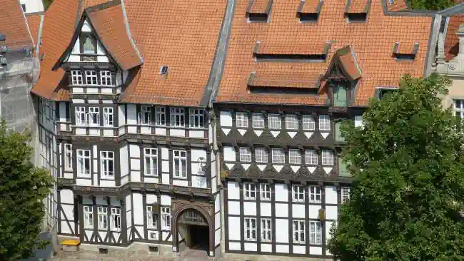 Privatdetektiv ermittelt rund um den Domplatz in Braunschweig.