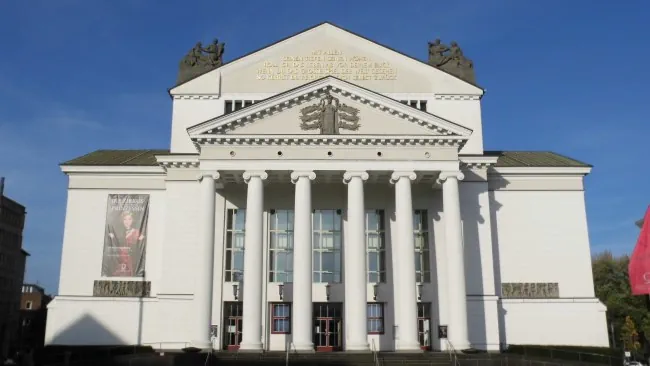 Detektei recherchiert am Theater in Duisburg.