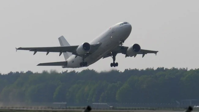 Detektei ConDetect am Einsatzort Greven. Detektive observieren am Flughafen Münster/Osnabrück in Greven.