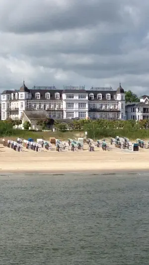 ConDetect Detektive Ihr zuverlässiger Partner für Detektivarbeiten auf Usedom. Detektei observiert rund um das historische Seehotel Ahlbecker Hof auf Usedom.